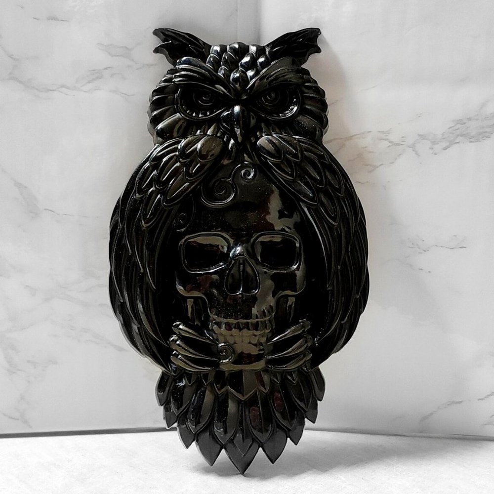 Fierce SKULL/OWL Wall Hanging • Spooky Home Décor • Macabre/Horror/Witchy Art